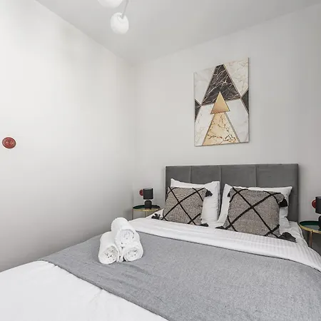 Apartment Lumina I Premium 3br With Balcony I View