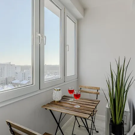 Lumina I Premium 3br With Balcony I View Apartment Warsaw